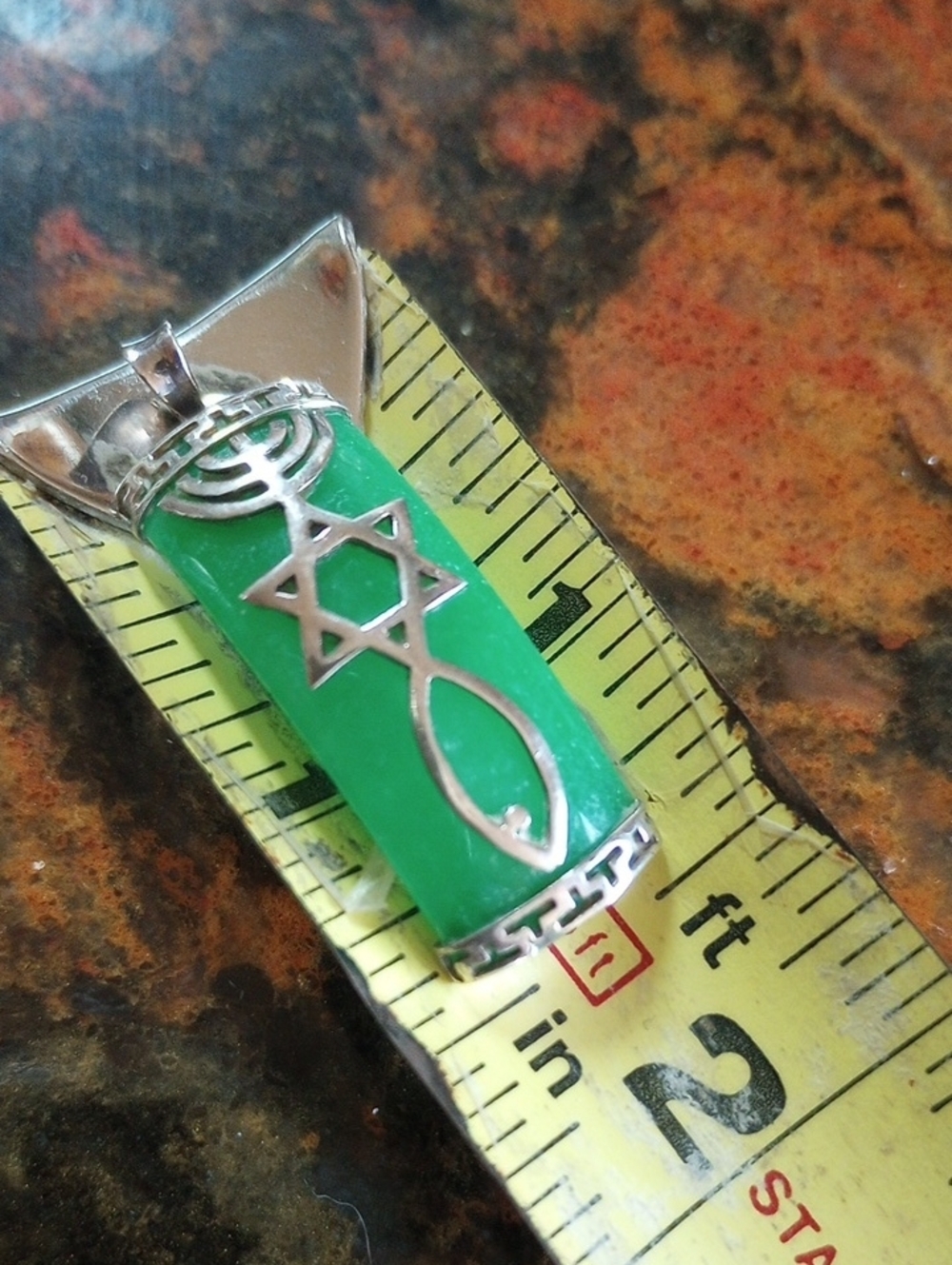 One New Man Green Pendant with Star of David & Menorah - Picture 4 of 4
